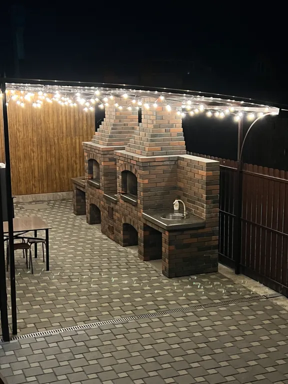 Коттедж с тёплым бассейном