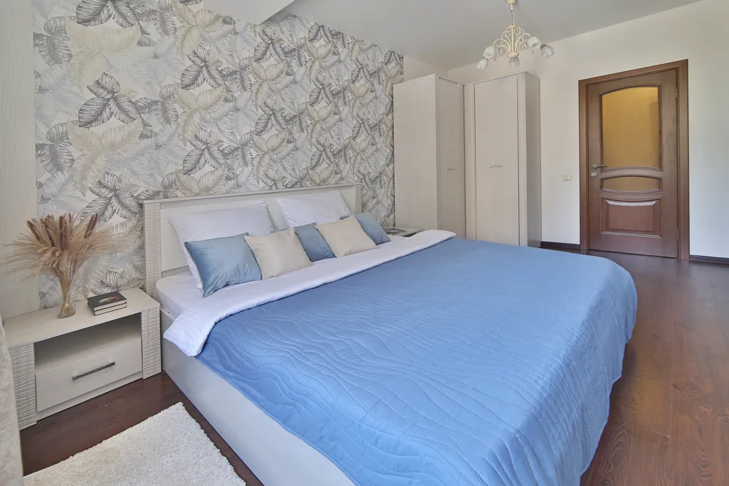 MyHomeYourHome на ул. Молодогвардейская, 2/5б (Сочи)