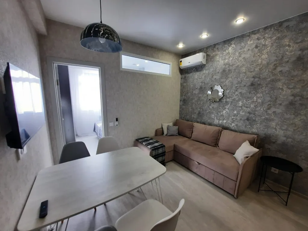 Современная квартира с видом на горы