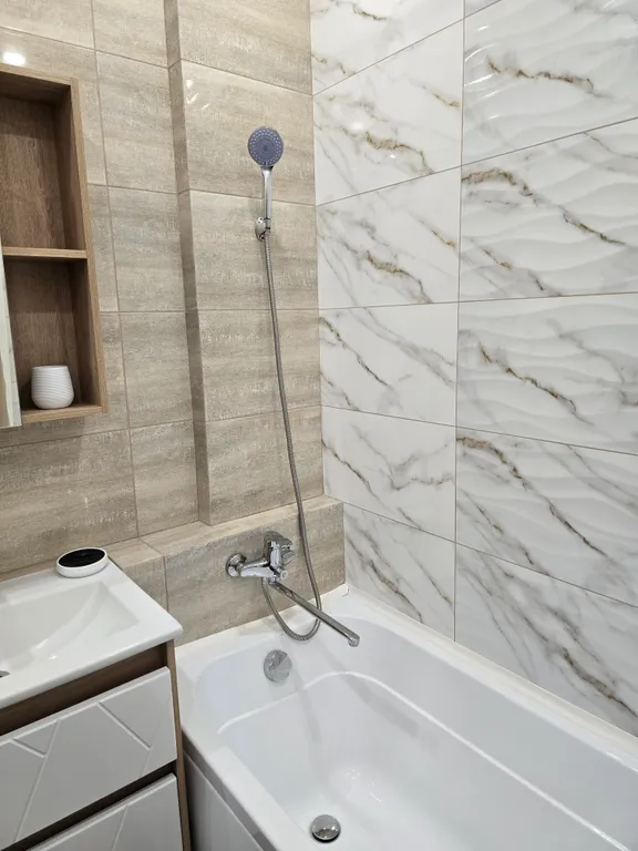 Уютная квартира с новым ремонтом, красивый вид на Кавказский хребет