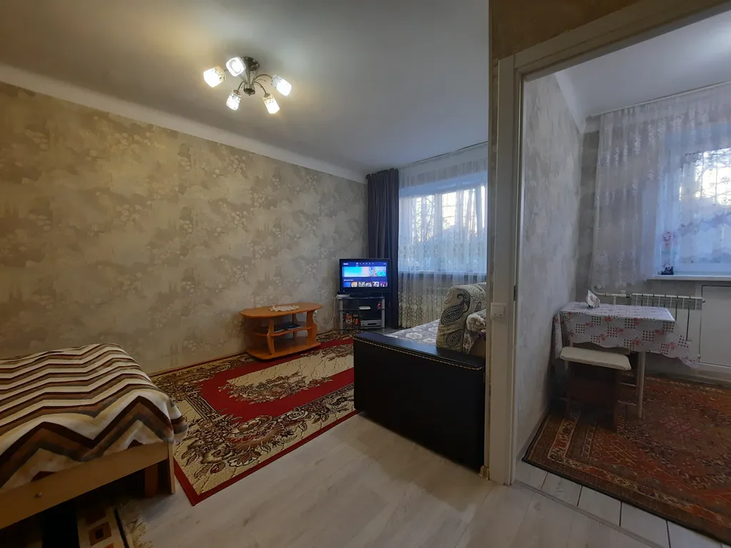 Классная современная квартира в советском ретро стиле