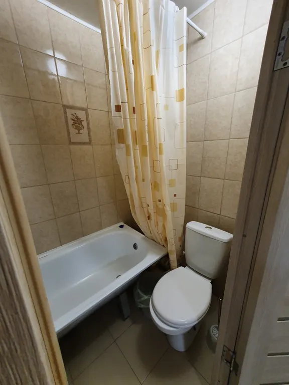 Чистая Уютная 1-я Квартира в хорошем расположении западного района