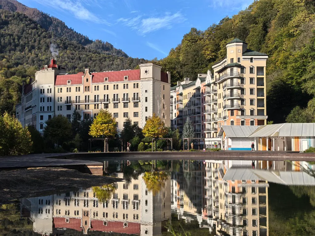 Шикарный апартамент в центре Роза Хутор