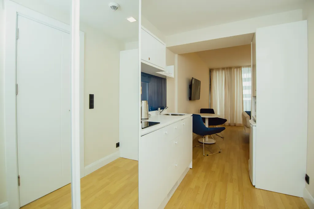 Студия на первой линии