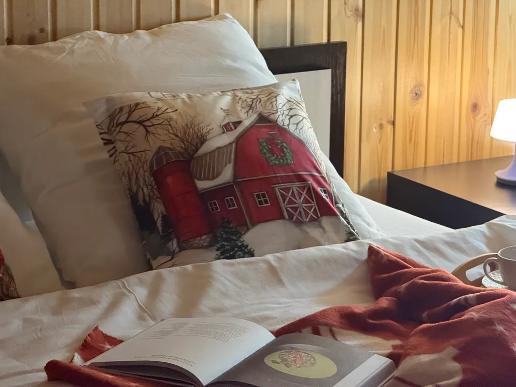 Уютный дом в соснах для семейного отдыха