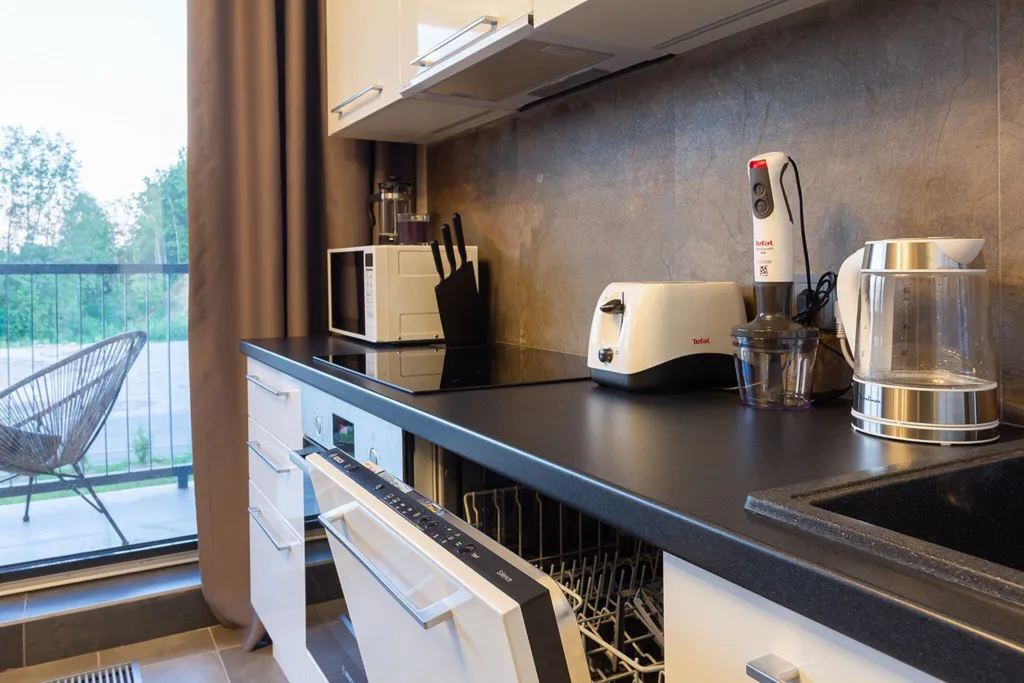 Апартамент с двумя спальнями и большим балконом у курорта