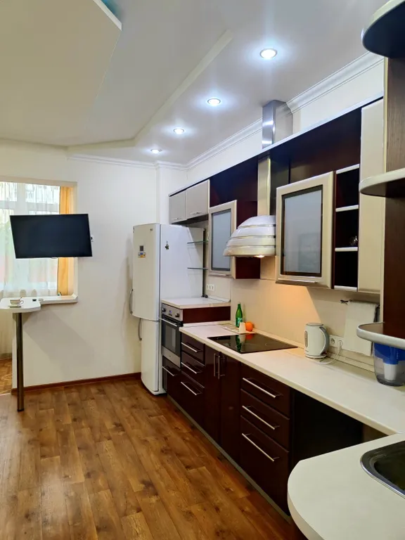 Просторная уютная 2-комнатная квартира у леса и набережной. До 6 человек