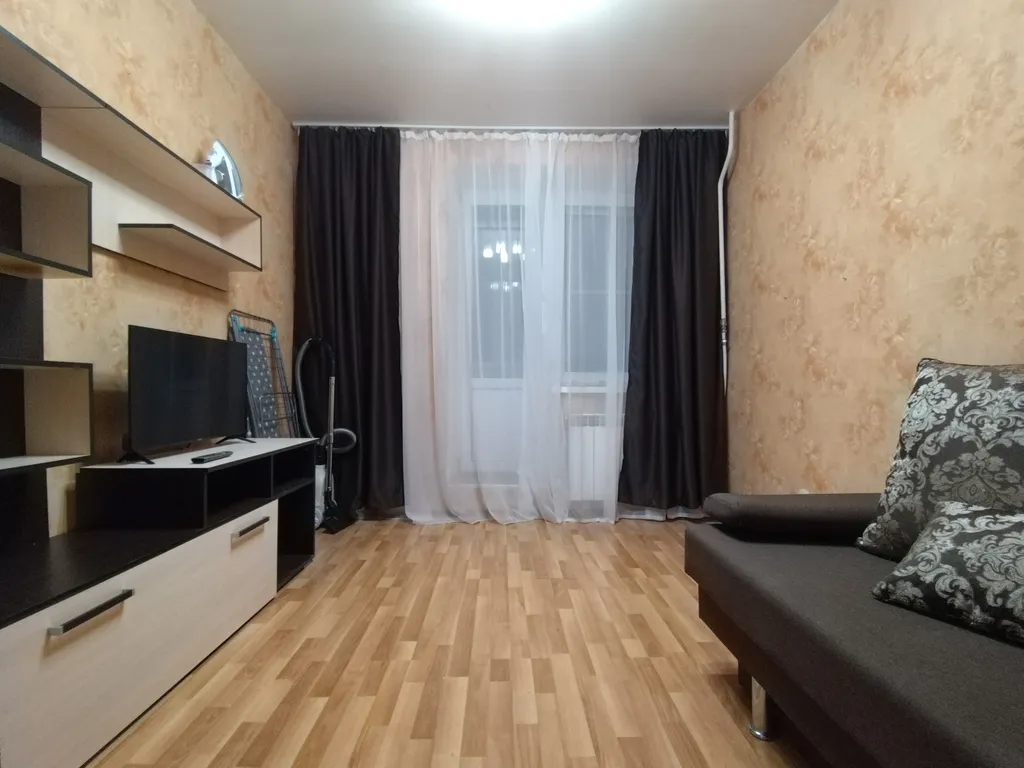 Уютная двухкомнатная квартира на пешеходной улице