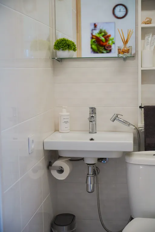 Просторная студия в зелёном тихом районе