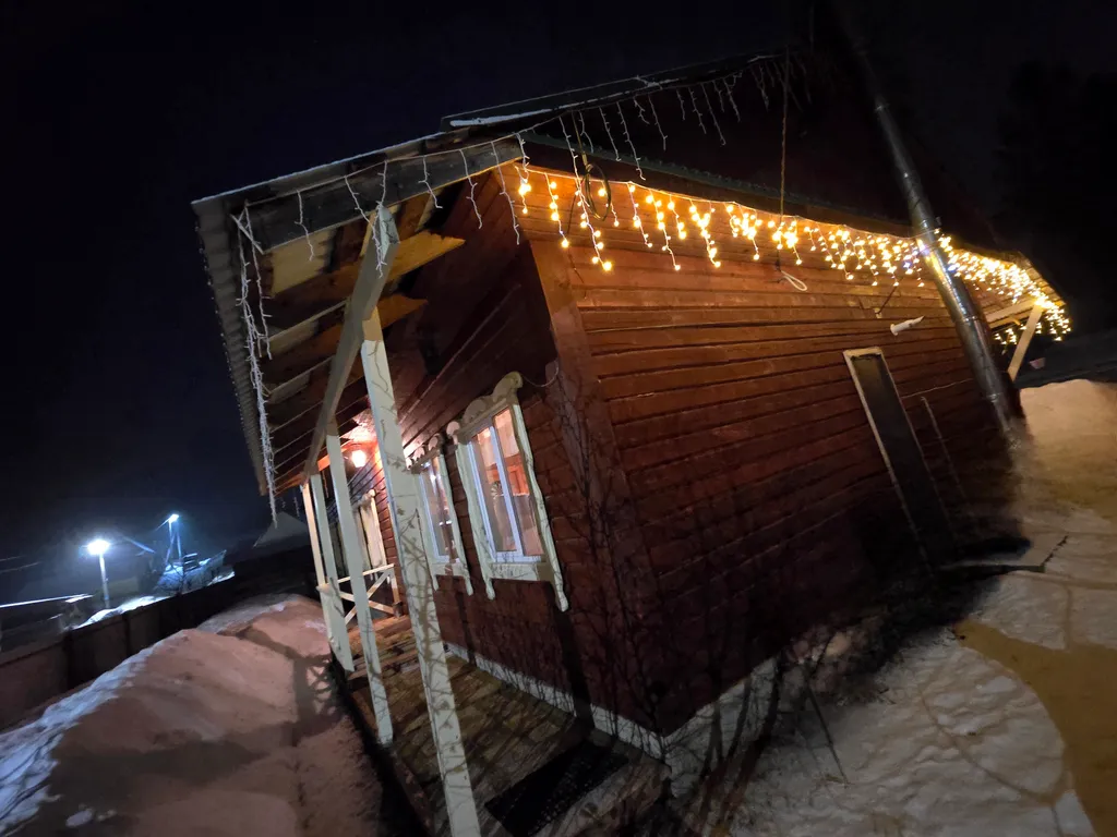 Кедровый дом на Телецком озере