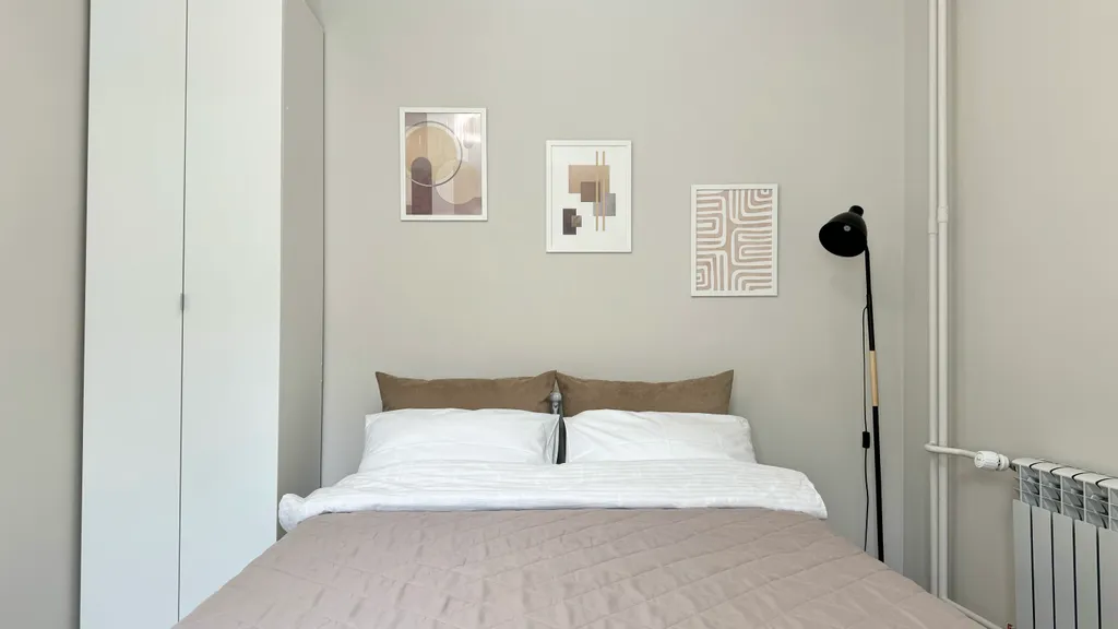 Стильная студия с видом на лес