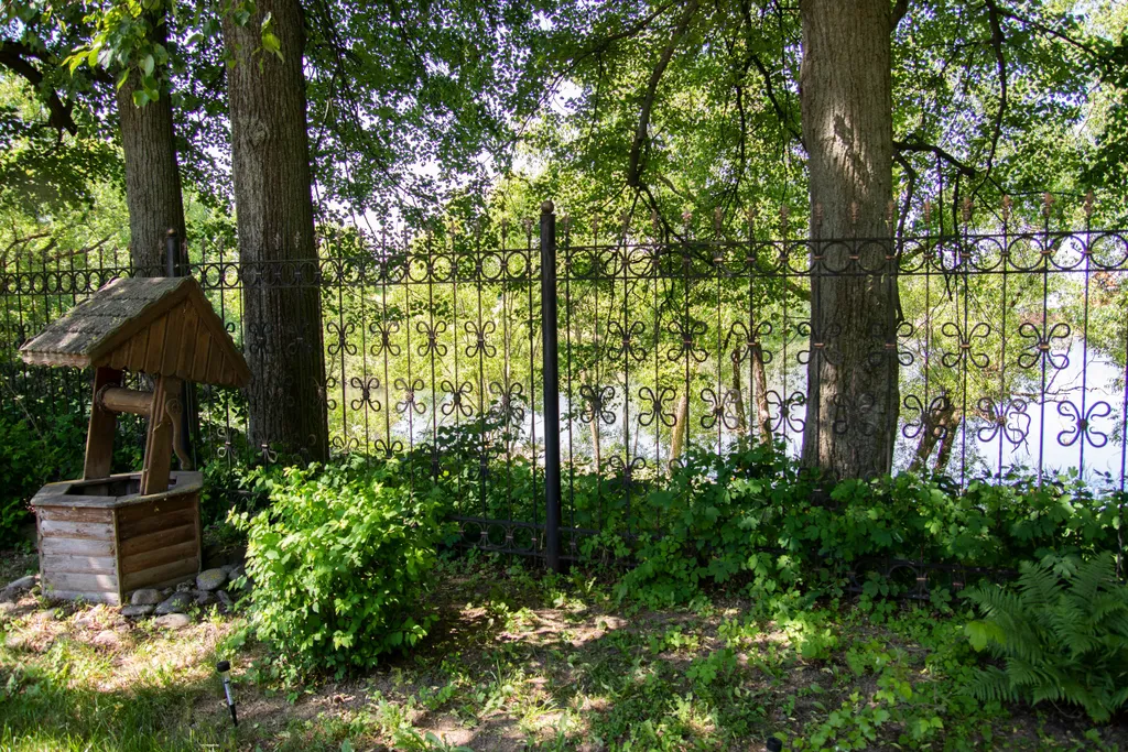 Дом охотника с бассейном для приятного отдыха