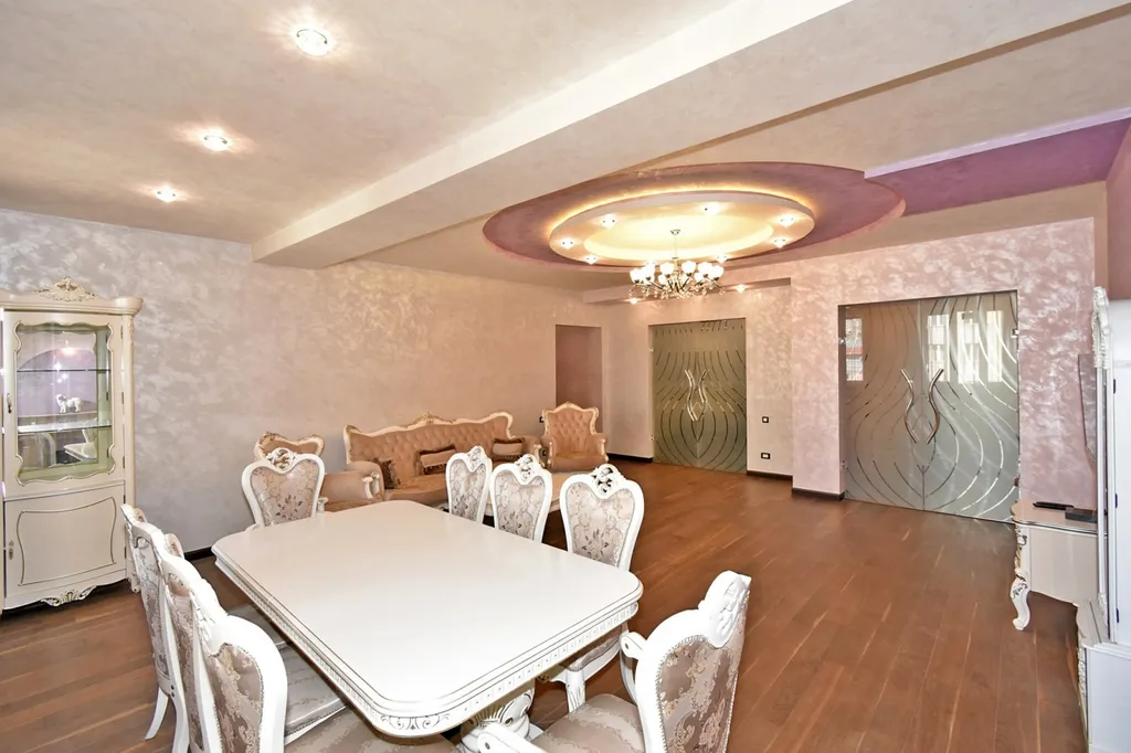 Просторная квартира на Северном проспекте