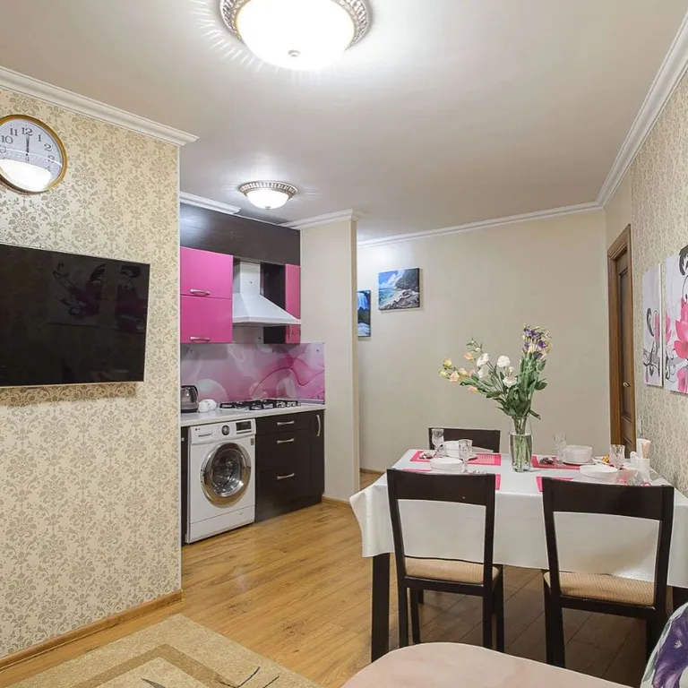 Квартира Двушка переделанная в трёшку — Алматы