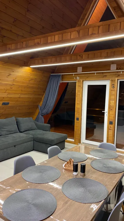 Уютный домик в горах