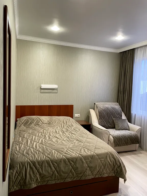 Уютный номер в центре, море - 600 метров