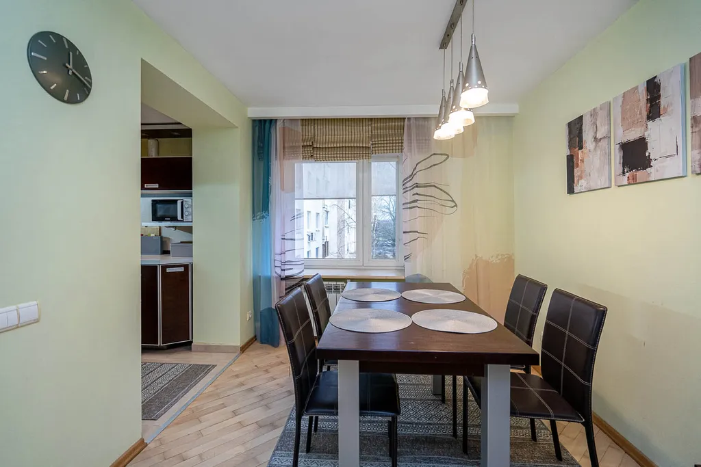 Трехкомнатные апартаменты  в центре