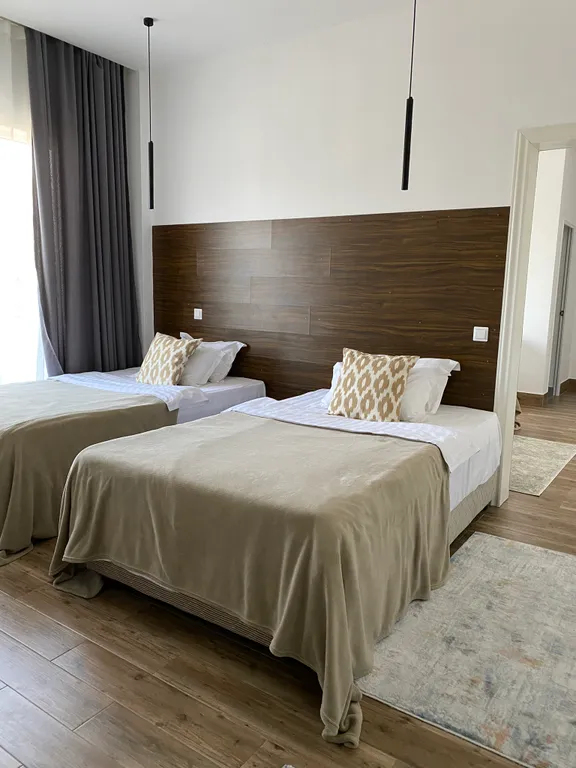 Коттедж с бассейном