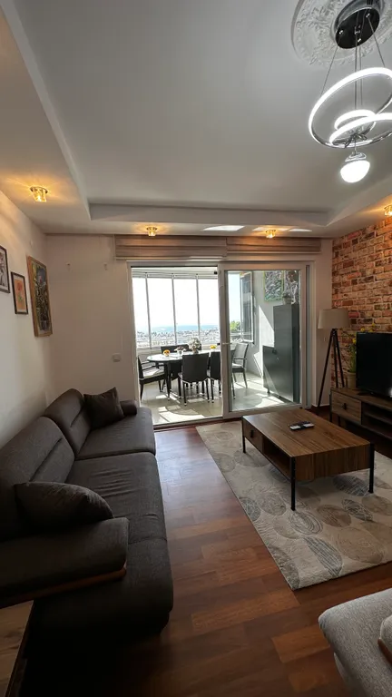 Видовой апартамент на море в центре