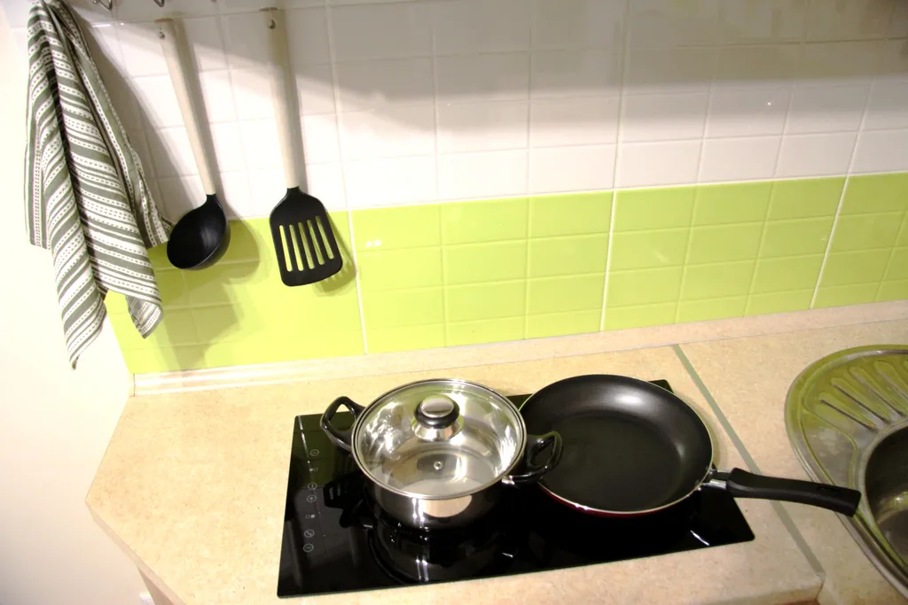 Уютная студия в центре города с красивым видом из окна