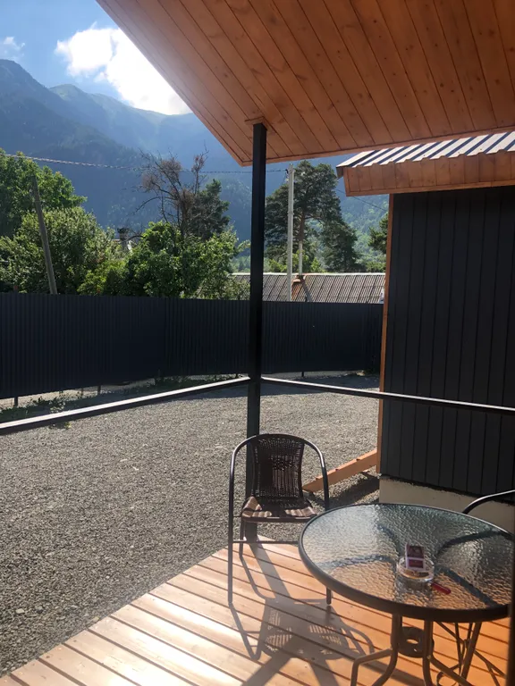 Уютный коттедж с видом на горы