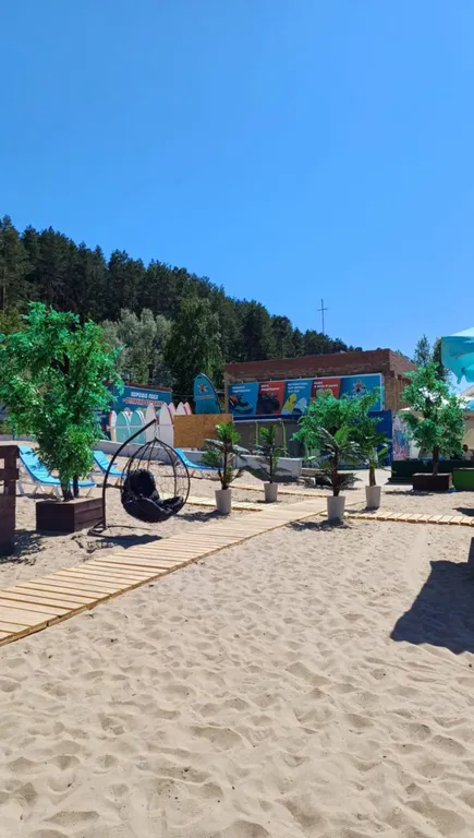 Уютный дом с баней и бассейном в 10 минутах от города