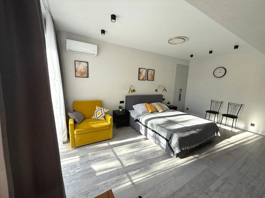 Французский балкон с видом на Псковский Кремль