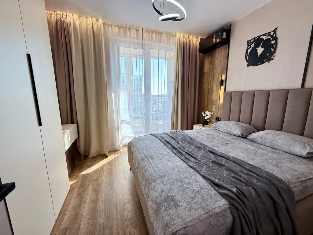 Новая квартира с потрясающим видом из окна на город