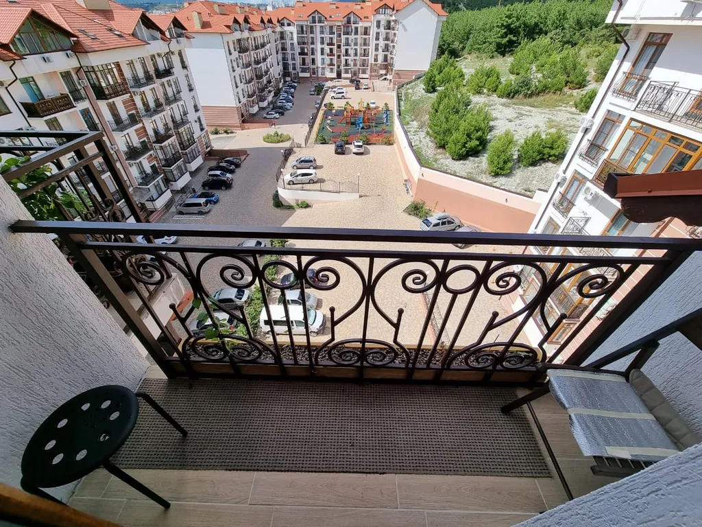 Квартира Квартира Уютная мансарда с видом на горы — Геленджик