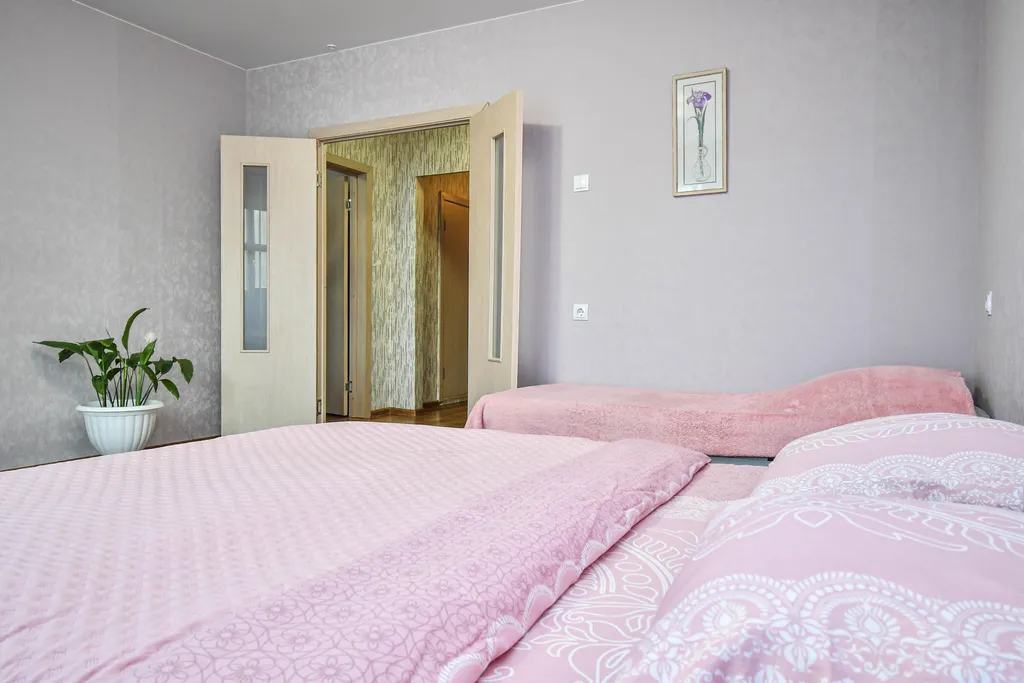 Квартира Уютная квартира возле ТРЦ Планета, где места хватит всем — Красноярск