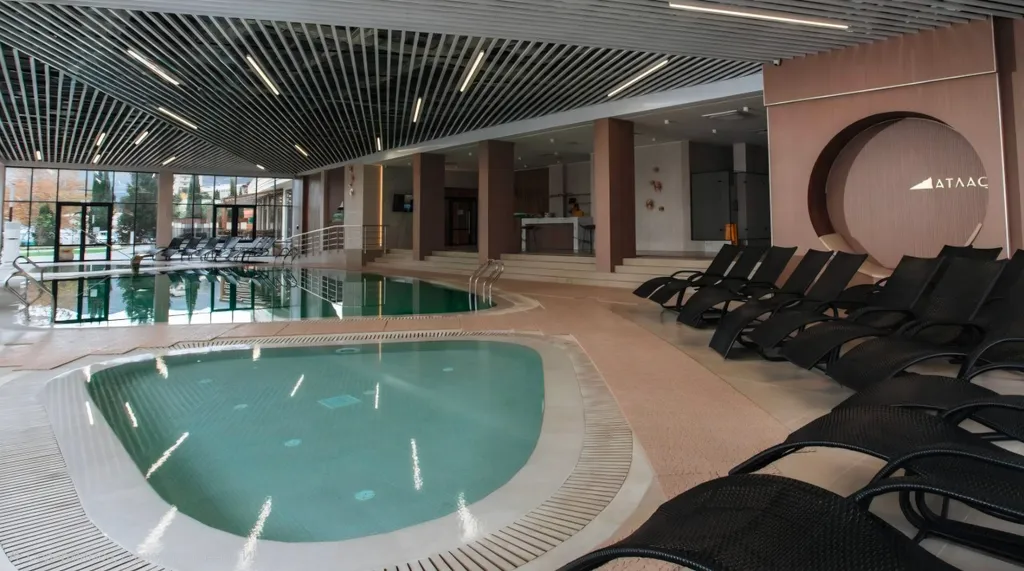 Роскошный двухкомнатный апартамент с видом на море в комплексе Атлас