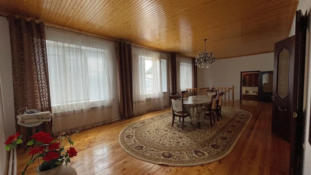 Дом в Гунибе с видом на горы