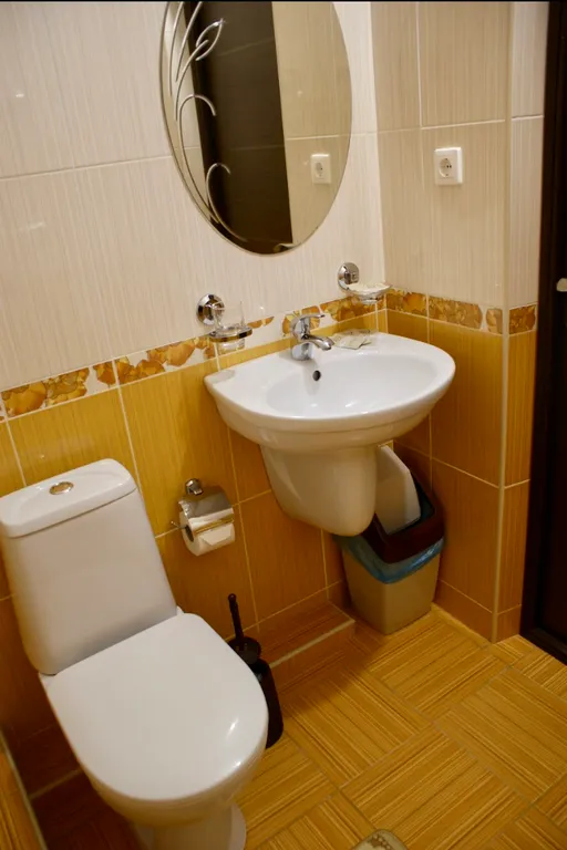 Комната с балконом