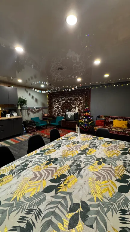 Уютный дом в черте города