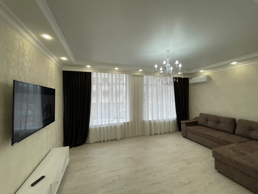 Апартаменты в новом доме в центре города, люкс