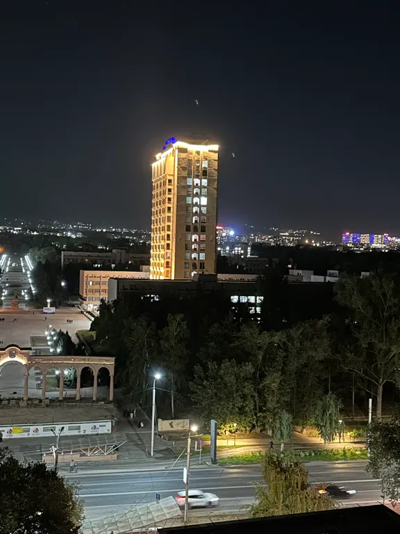 Квартира с видом на горы рядом парки  в экологически чистом районе