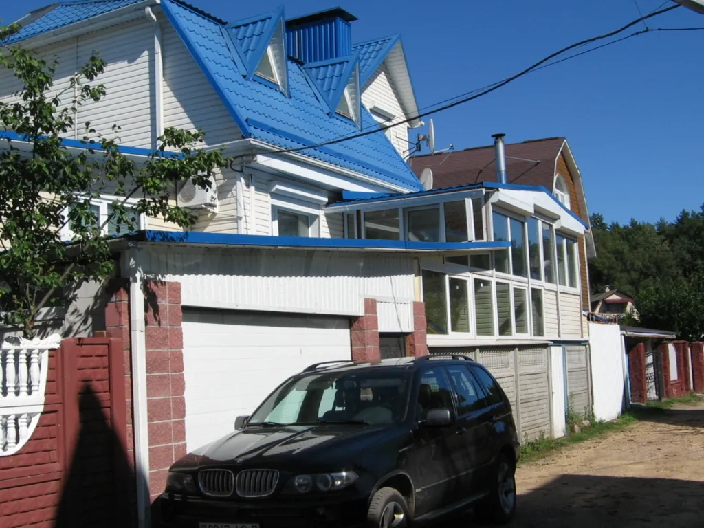 Коттедж Стайки