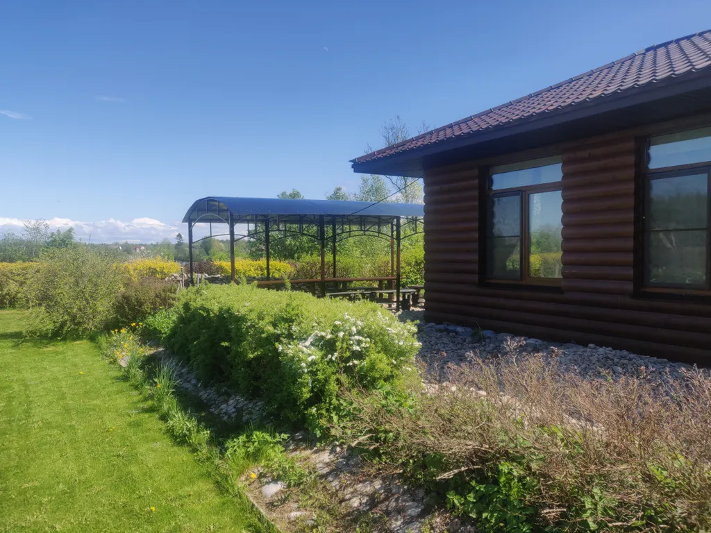 Коттедж Домик с баней на берегу реки Волхвов — Бор