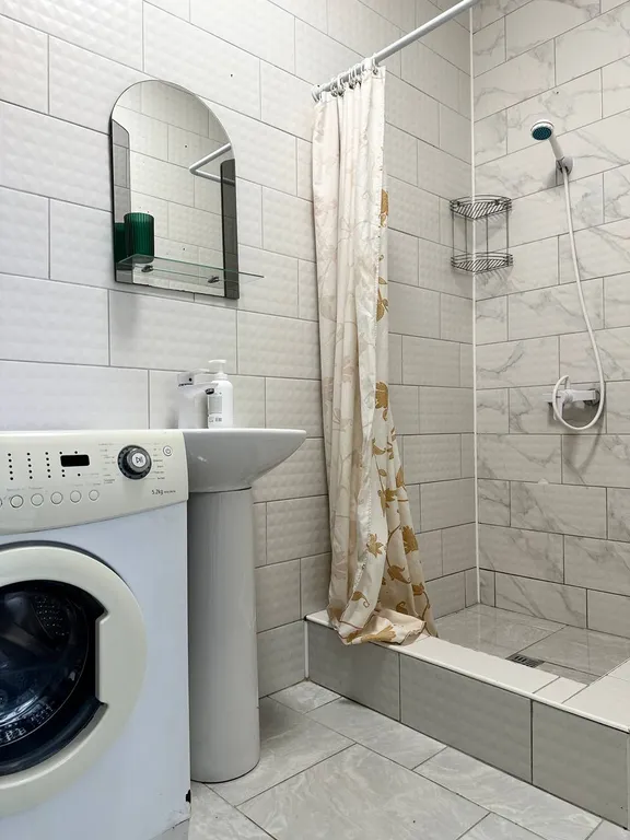 Дом с большой террасой