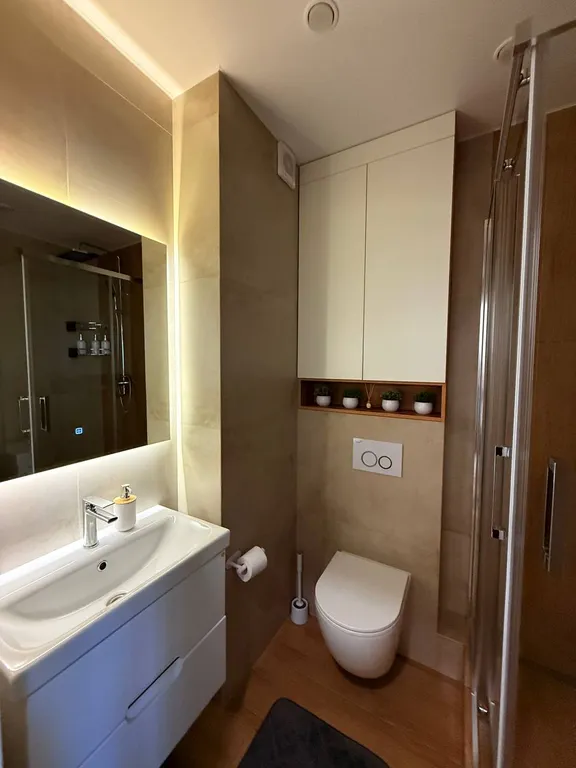 Уютная квартира рядом с озером