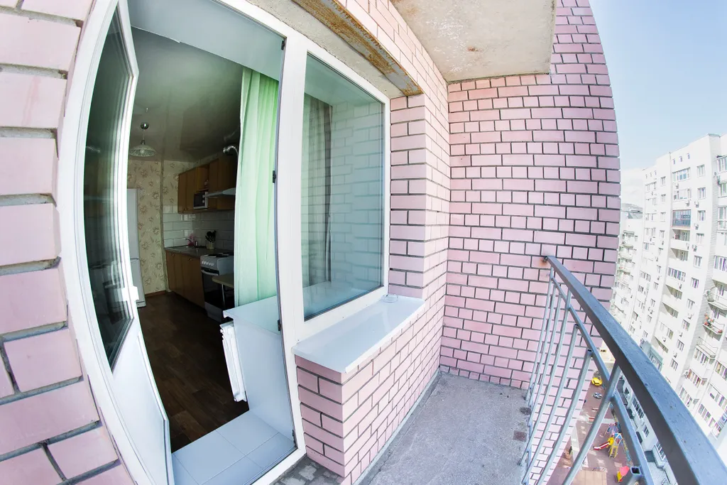 Апартаменты Saratov Lights с балконом