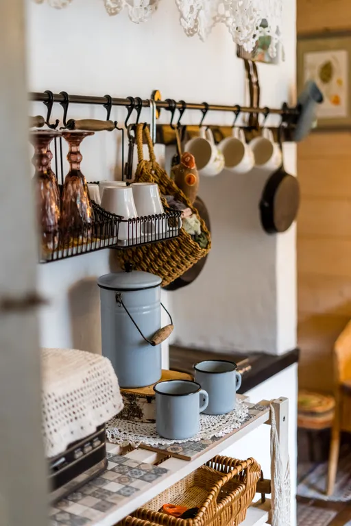 Хутор в лесу Розовый шмель