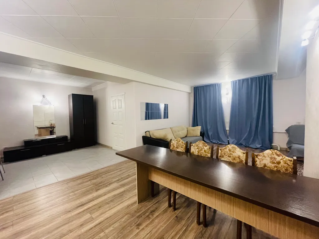 Просторная и чистая квартира у набережной и парка