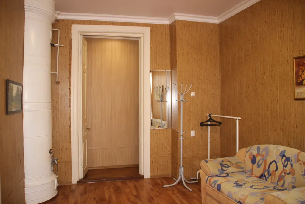 Квартира в Купеческом доме с видом на Красную набережную