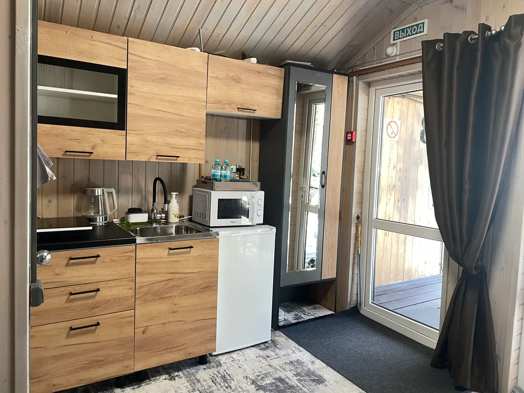 Коттедж Домик-студия с видом на лес — Архыз