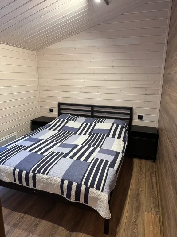 Коттедж Домик на поляне — Светлое