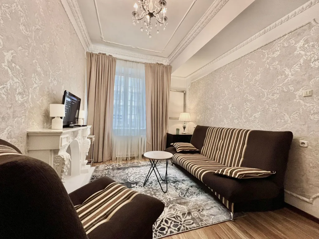 Уютный однокомнатный люкс у метро Площадь Победы