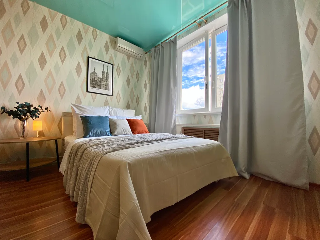 Квартира с изолированными спальнями у ТРК Планета — аренда посуточно в Пермь