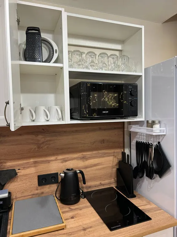 Квартира со свежим ремонтом и новой техникой в самом центре г.Кировск