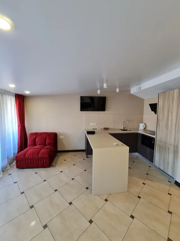 Люкс студия возле парка с видом на море